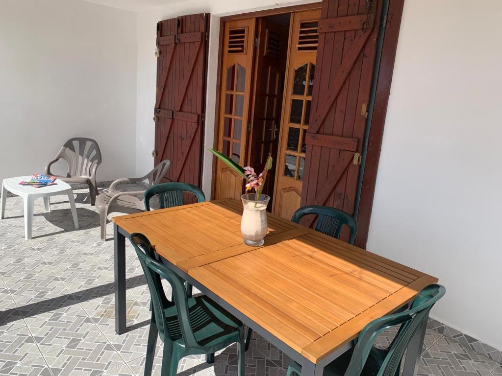 فيلا La Terrasse Du Houelmont Gourbeyre المظهر الخارجي الصورة
